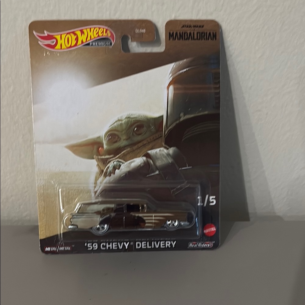 NWT Hot Wheels Star Wars Mandalorian '59 Chevy Delivery 1/5 in series